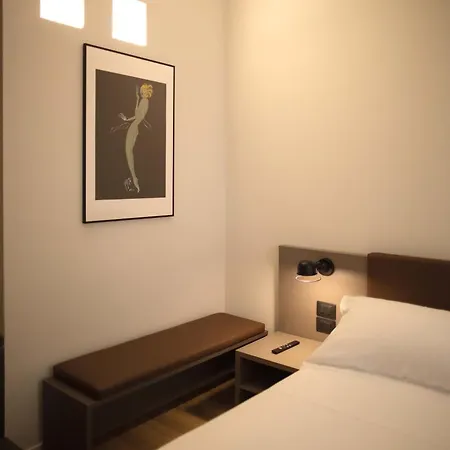 Bed & Breakfast Palazzo Bellocchi - & *