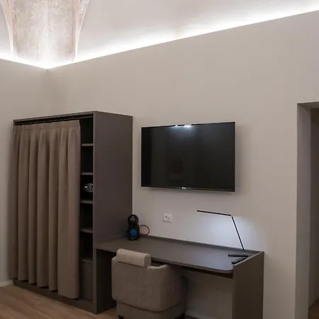 Palazzo Bellocchi - & * Brindisi